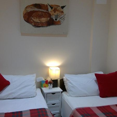 Luxury London Ensuite Double Room, Park Free, Tram-Train! ميتشام المظهر الخارجي الصورة
